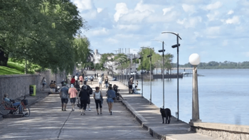 El pueblo con laguna para desconectar del ruido de la ciudad. El pueblo con laguna para desconectar del ruido de la ciudad.