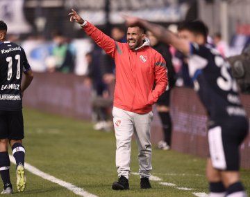 Empezaron las prohibiciones: la llamativa decisión de Tevez en Independiente