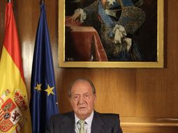 es oficial: el parlamento espanol aprobo la abdicacion del rey juan carlos i es oficial: el parlamento espanol aprobo la abdicacion del rey juan carlos i