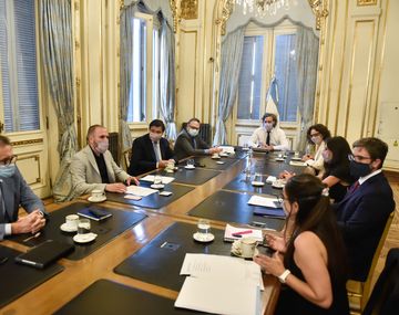 El Gobierno mantendrá la ayuda a empresas y trabajadores el tiempo que sea necesario