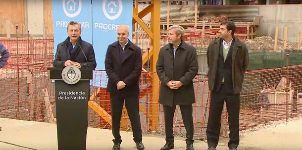 Macri: Cuando estás en remera o en patas es porque estás consumiendo de más