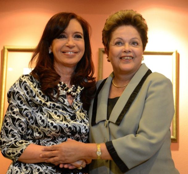 Cristina flies to Brasilia to attend meeting between BRICS and UNASUR leaders