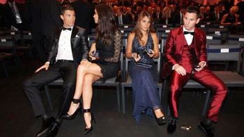 messi reconocio el triunfo de cr7: hizo un gran ano messi reconocio el triunfo de cr7: hizo un gran ano