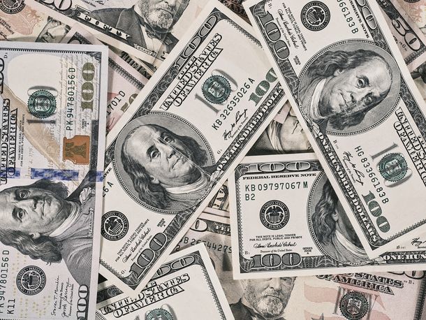 El dólar volvió a subir y quedó muy cerca de los 40 pesos