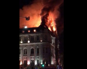 Se incendió el Banco Nación de Bahía Blanca
