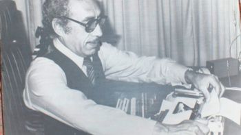 Un día como hoy, pero en 1984 es asesinado el periodista Manuel Buendía Téllez García. Un día como hoy, pero en 1984 es asesinado el periodista Manuel Buendía Téllez García.