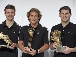 los candidatos al balon de oro del mundial se conoceran hoy... por twitter los candidatos al balon de oro del mundial se conoceran hoy... por twitter