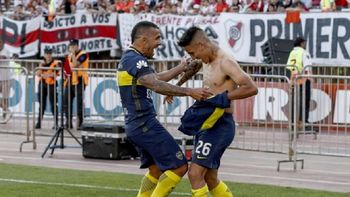 Tevez y Centurión...¿volverán a jugar juntos? Tevez y Centurión...¿volverán a jugar juntos?