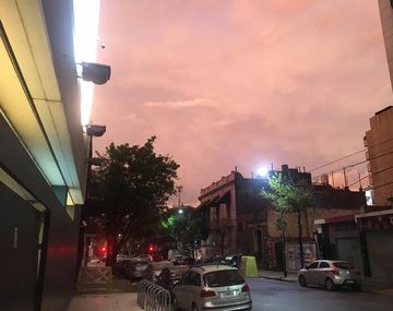 Jueves caluroso y con probables lluvias nocturnas en la Ciudad