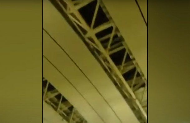 Se voló parte del techo del aeropuerto de Ezeiza durante el temporal