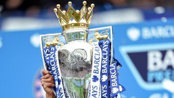 Ganó la Premier, brilló en el Leicester y dio el salto al Chelsea, pero colgó los botines para adentrarse en la albañilería. Ganó la Premier, brilló en el Leicester y dio el salto al Chelsea, pero colgó los botines para adentrarse en la albañilería.
