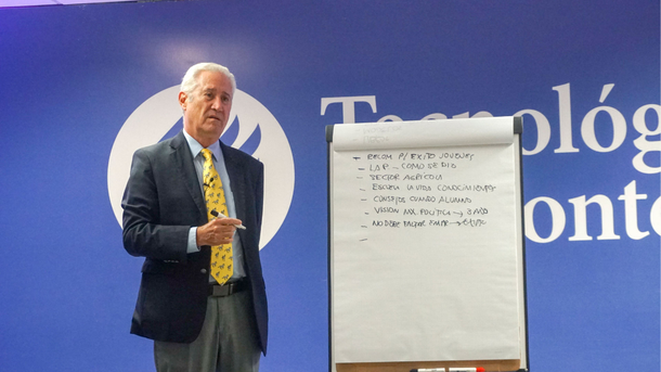 Fundó una tienda en Culiacán, la expandió a todo México y aseguró que todas las ganeraciones de su familia sean multimillonarias