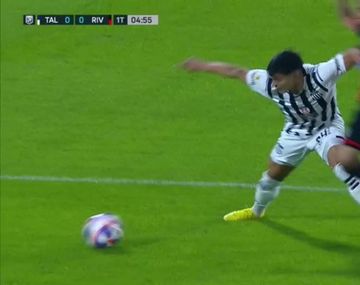 Polémica en Córdoba: ¿Era penal para Talleres ante River?