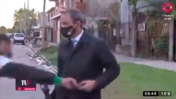 Inseguridad en vivo: le robaron el celular a un periodista de Canal 9 que estaba por salir al aire