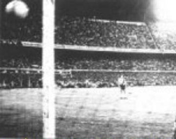 Se cumplen cien años del primer Superclásico