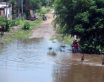 El río Luján baja pero todavía se mantiene el alerta por nuevas lluvias