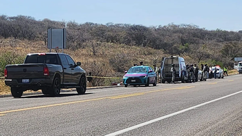 El lugar del accidente en Valle de Santiago. El lugar del accidente en Valle de Santiago.