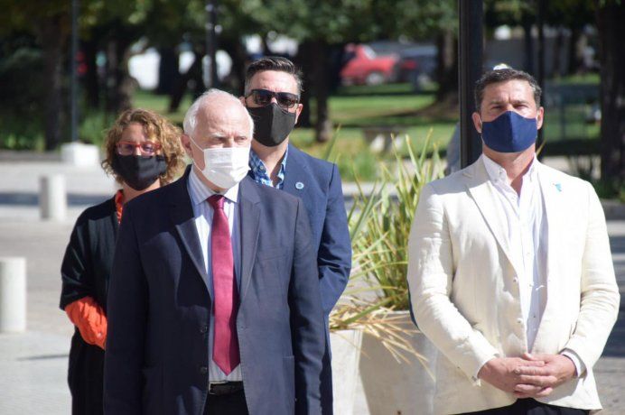 El ex gobernador de Santa Fe confirmó que tiene coronavirus