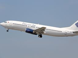 misterio en el aire: desaparecio un avion indonesio con 54 pasajeros misterio en el aire: desaparecio un avion indonesio con 54 pasajeros