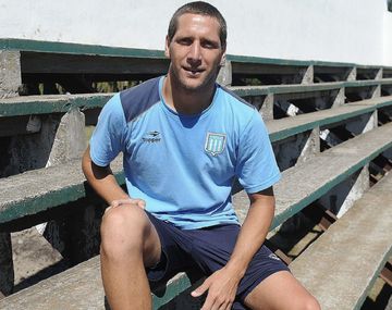 Aued se va de Racing y jugará en Universidad Católica de Chile