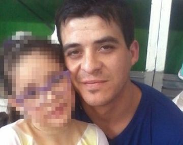 Un chofer ayudó a cruzar a un no vidente - Crédito:&nbsp;diariouno.com.ar