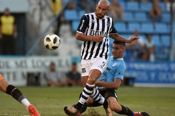 Talleres le ganó a Temperley y se prende a la lucha por el campeonato