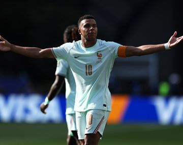 Francia le gana 2 a 0 a Marruecos y pone un pie y medio en las semifinales