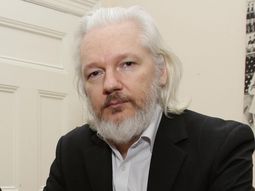 La policía de Reino Unido advirtió que lo detendrá si sale de la embajada La policía de Reino Unido advirtió que lo detendrá si sale de la embajada