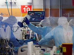 Murió un feto infectado con coronavirus en el útero de su madre