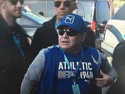 maradona junto a los pumas en inglaterra: no es un partido mas maradona junto a los pumas en inglaterra: no es un partido mas