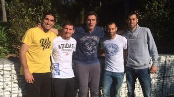 messi hizo un asado para sus companeros del barca messi hizo un asado para sus companeros del barca