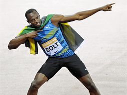 bolt reaparecio en londres y se impuso en los 100 metros llanos bolt reaparecio en londres y se impuso en los 100 metros llanos