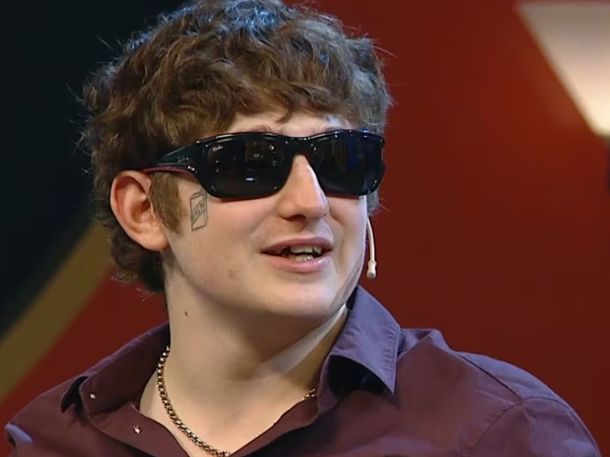 Contradictorio: Dillom confesó que le parece un espanto ir a la tele, ¡pero lo dijo en el programa de Mario Pergolini!