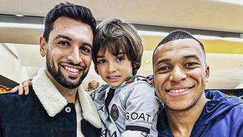 la inedita reaccion de mbappe sobre messi tras haber perdido la final del mundial: el hijo de p... este la inedita reaccion de mbappe sobre messi tras haber perdido la final del mundial: el hijo de p... este