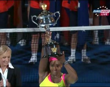 Serena Williams venció a Sharapova y se coronó campeona en Melbourne