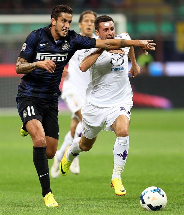 Con un gol de Cambiasso, Inter derrotó a la Fiorentina