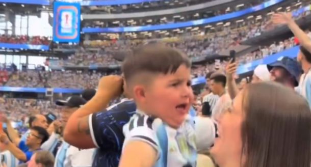 Así vivió Benjamín, el hijo de Enzo Fernández, el triunfo de Argentina