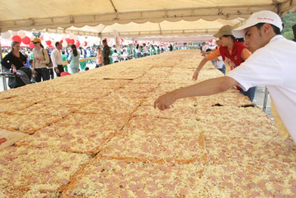 Pizza gigante