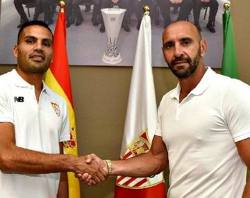 Copado por argentinos: Gabriel Mercado fue presentado en el Sevilla
