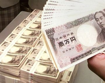 Desempleado japonés recibió por error una fortuna y se la gastó en casinos online