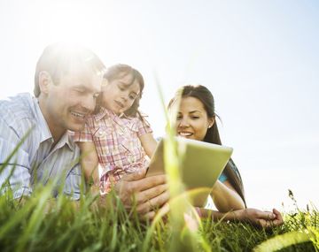 1 de cada 3 papás dice que Internet aisla a los hijos