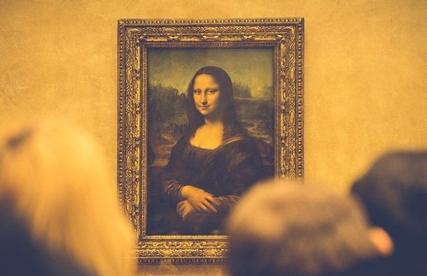 Francia: dos activistas vandalizaron la Gioconda en el Museo del Louvre en París