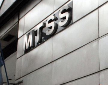 Nuevo intento de acuerdo entre bancarios y cámaras