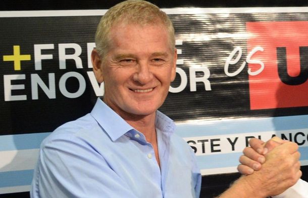 Deserción de De Narváez: ¿oposición en crisis u oficialismo fuerte?