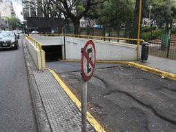 ¿Cómo se maneja con una caja automática?