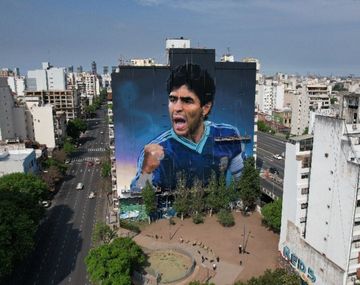 Maradona fue elegido como el deportista más popular de la historia por un medio inglés