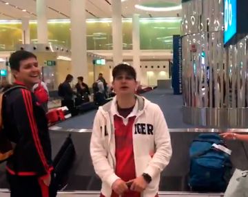 Llegó a Dubai para ver a River ante Real Madrid y se enteró que había perdido: el insólito video