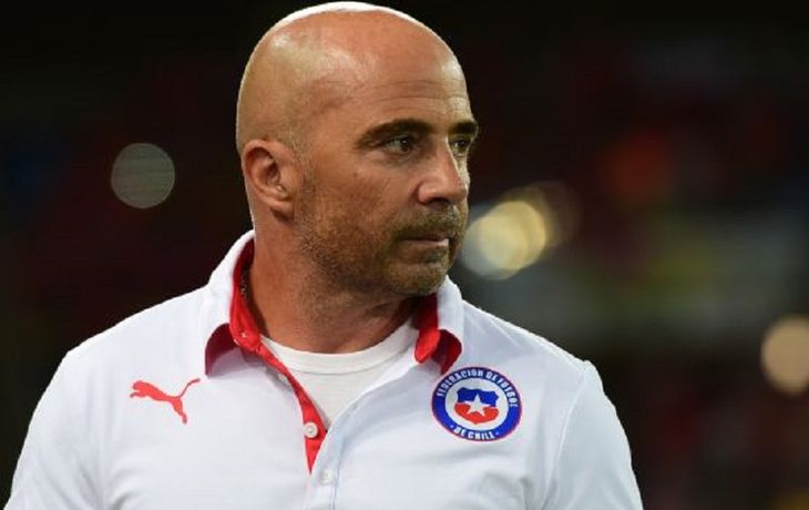Más de la mitad de los chilenos no quiere a Sampaoli en su selección