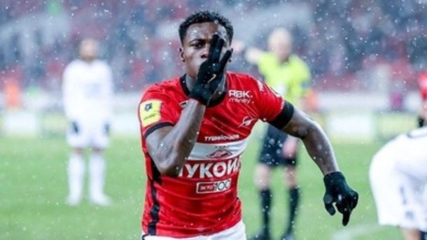Promes juega en la segunda división de Emiratos Árabes. Promes juega en la segunda división de Emiratos Árabes.