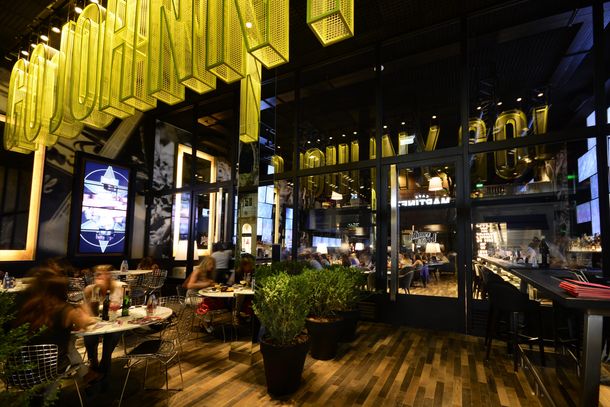 Música, ambiente, buena comida y tragos: una nueva opción para disfrutar